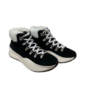 NWT Sorel Woman Boots Size 7.5